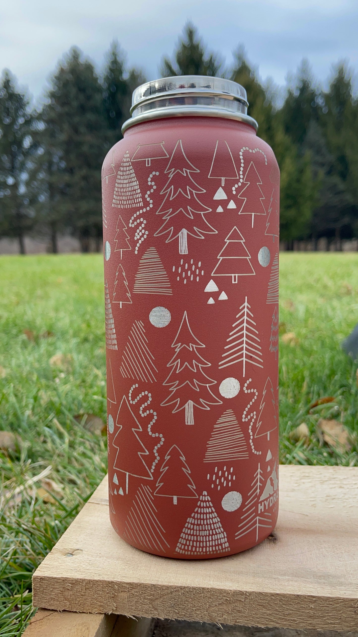 READY TO SHIP Engraved 32oz Water Bottle - Trees